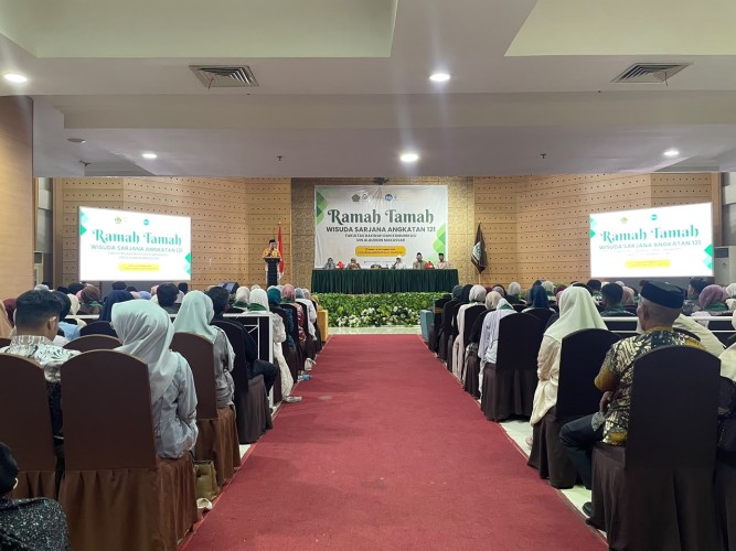 Ramah Tamah Wisuda Angkatan 121 FDK UIN Alauddin, Dekan Pesankan Wisudawan Jadi Sarjana Petarung