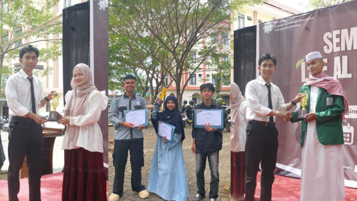 Mahasiswa KPI Borong Prestasi di Milad ke-4 LDF Al-Wasathiah: Juara Debat hingga Ceramah