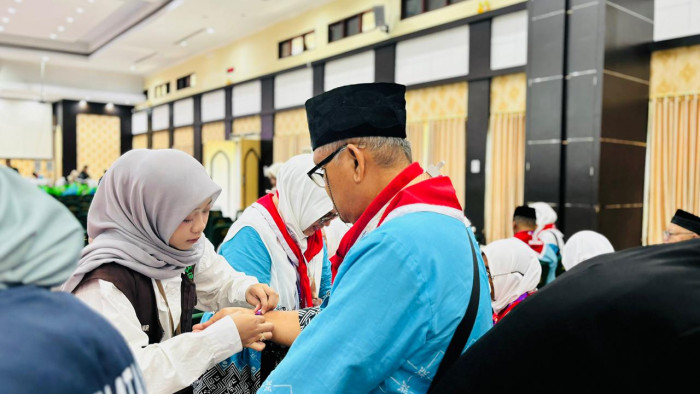 Terlibat Langsung dalam Operasional Haji, 12 Mahasiswa MHU UIN Alauddin Makassar Perkuat Pelayanan Jamaah