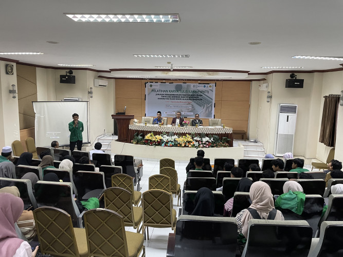 Gelar PKTI Bahas "Cara Cerdas Menyusun Skripsi"
