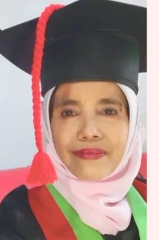 Dr. St. Nasriah, M. Sos.I