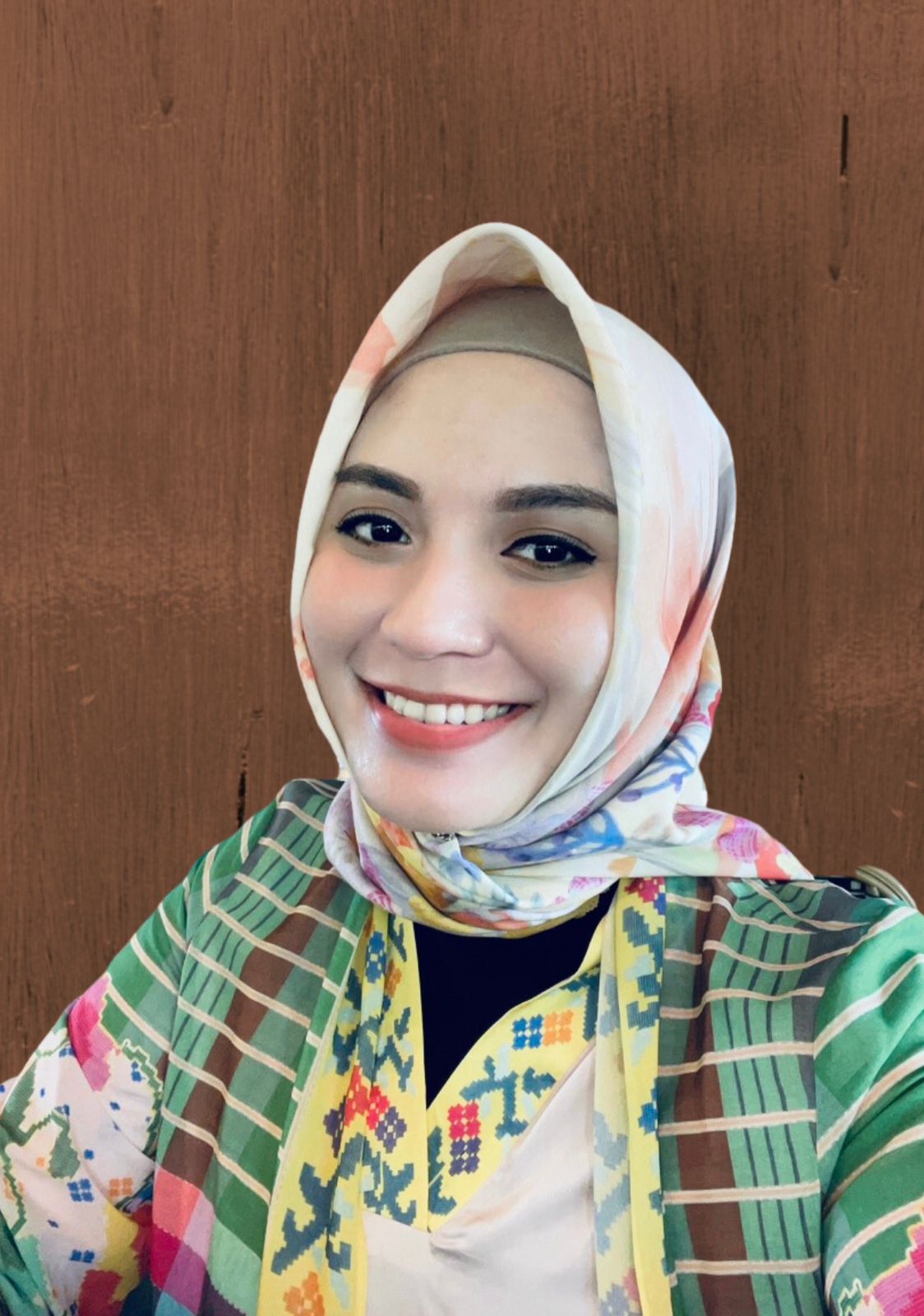 Dr. Sadhriany Pertiwi Saleh, M.Si