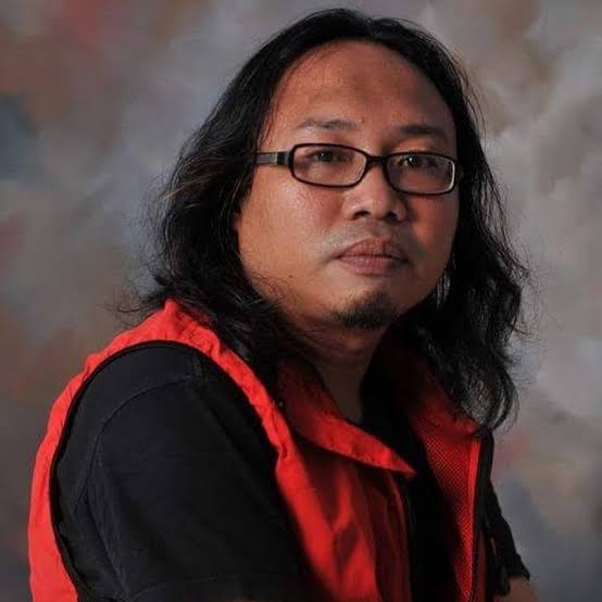 Hasbullah Mathar, S,HI.,S.Sn.,MM
