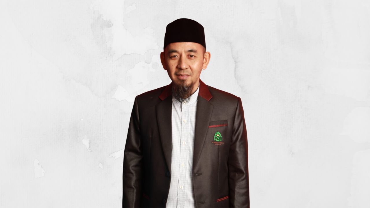 Dr. Qaharuddin Tahir, S.Sos., M.I.Kom.